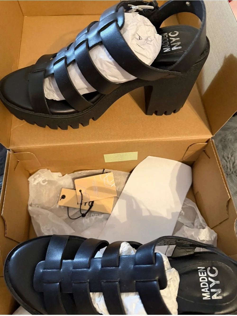 Madden Nyc stylish black